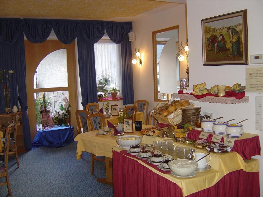 רזיה Pension Villa Claudia Augusta חדר תמונה